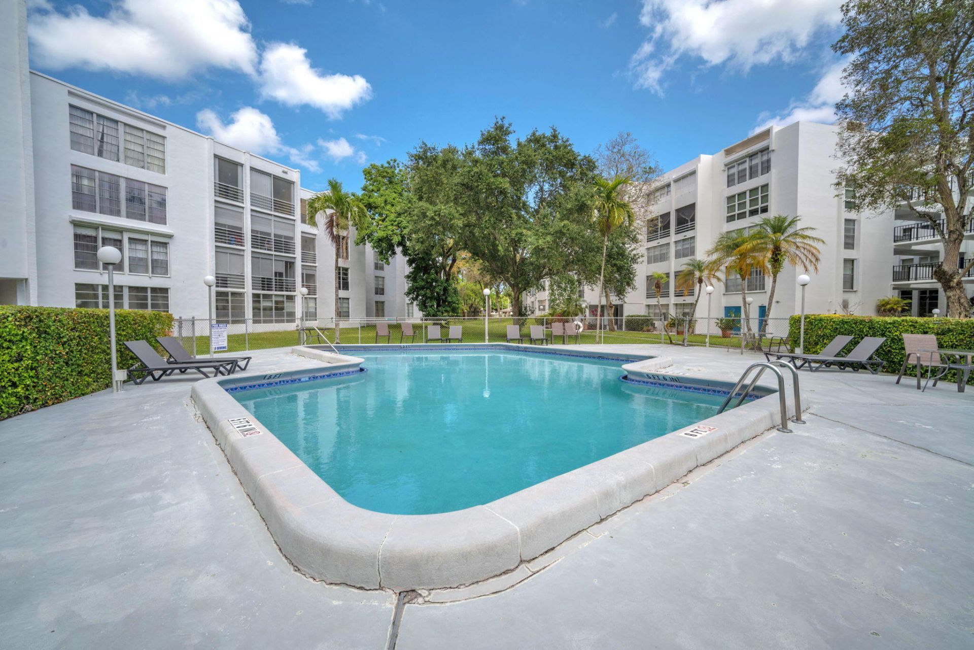 6921 Cypress Road, Unit Apt B19, Plantation, FL 33317 Photo