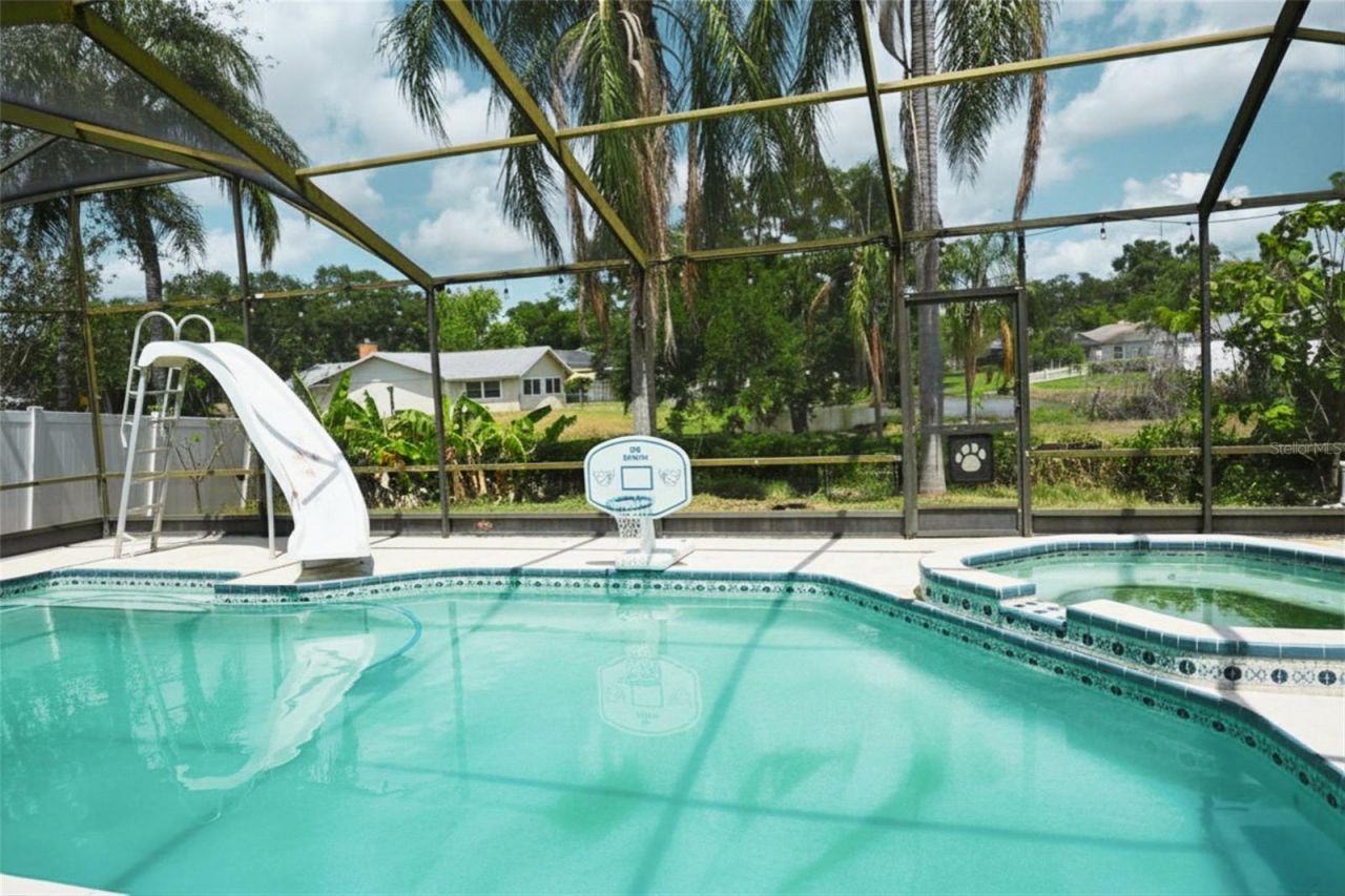 12041 70th Street, Largo, FL 33773 Photo