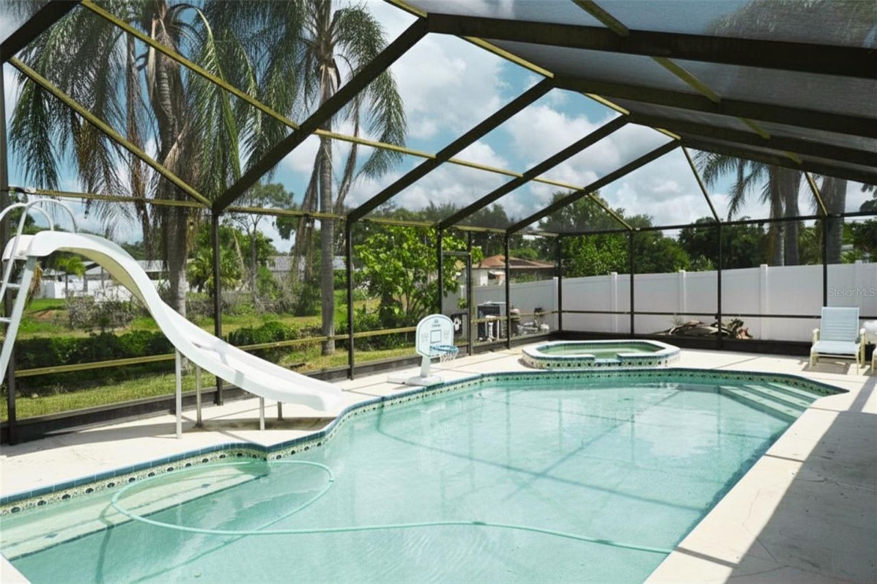 12041 70th Street, Largo, FL 33773 Photo