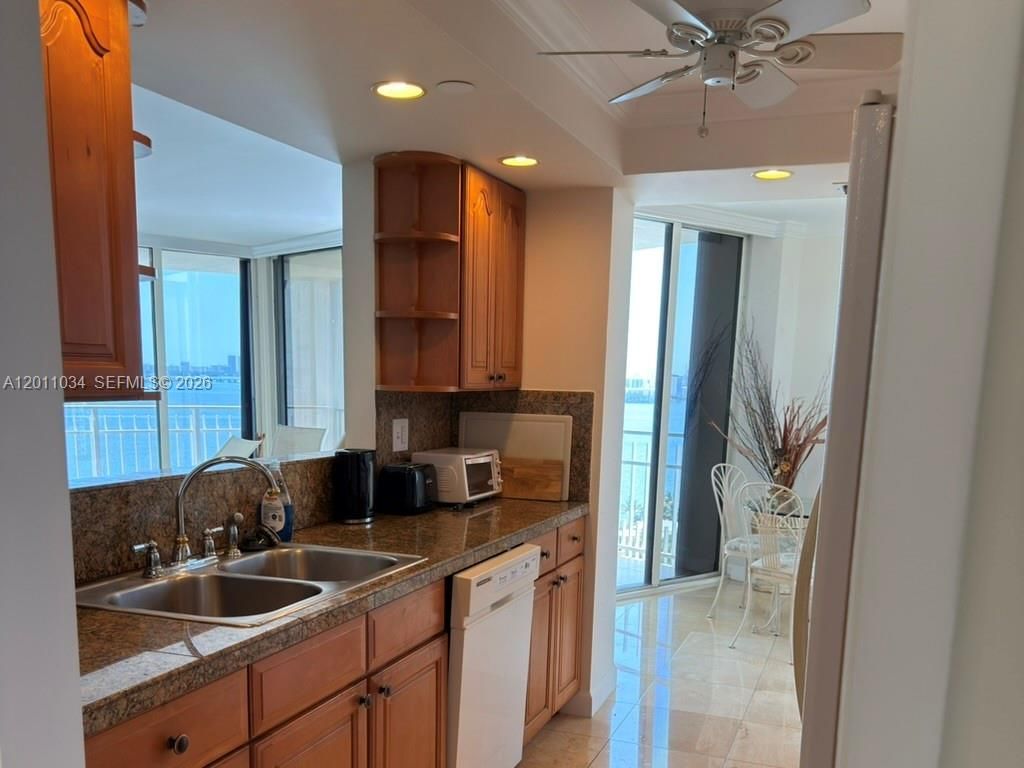 4000 Towerside Ter , Unit 1912, Miami, FL 33138 Photo