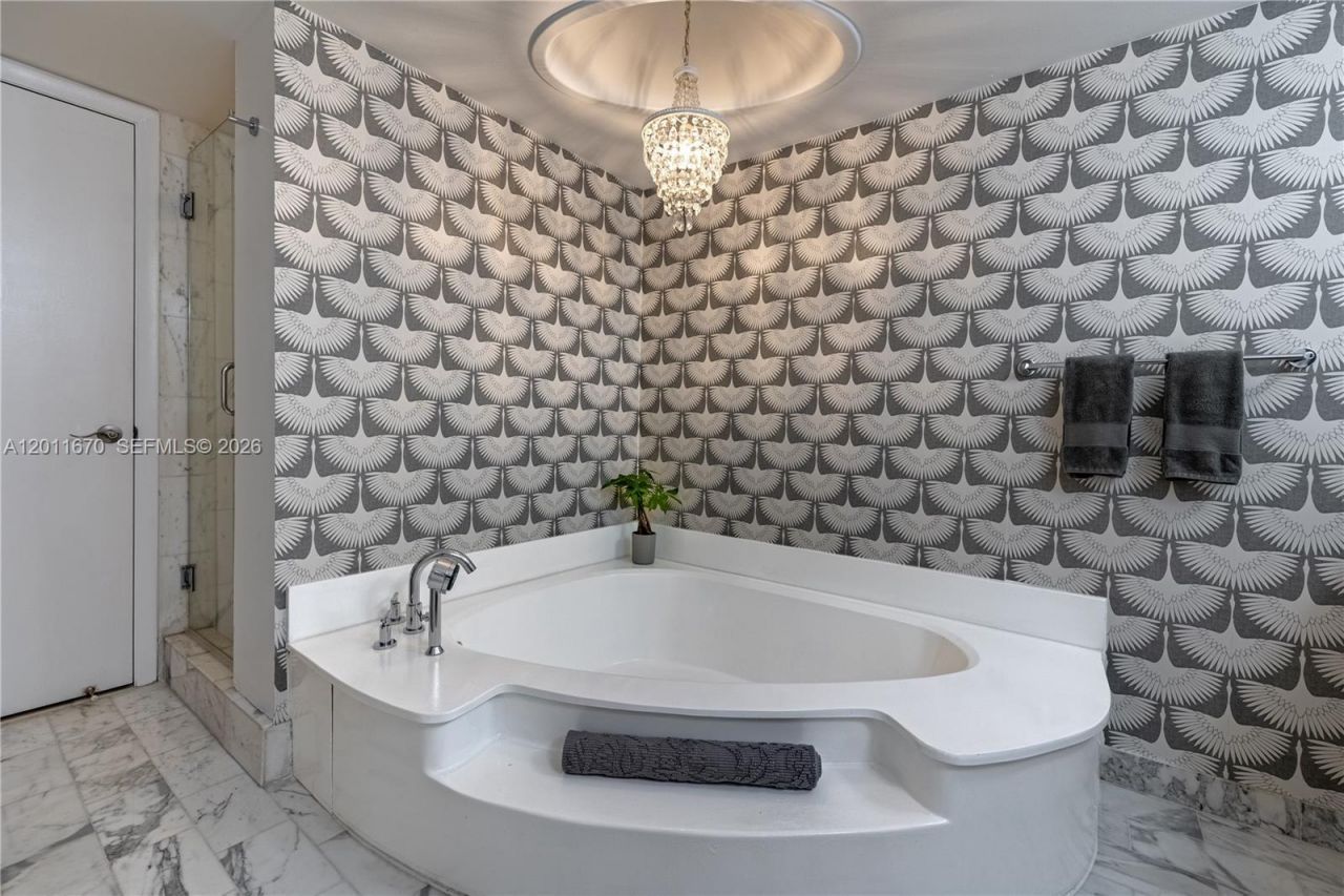 4000 Towerside Ter , Unit 308, Miami, FL 33138 Photo