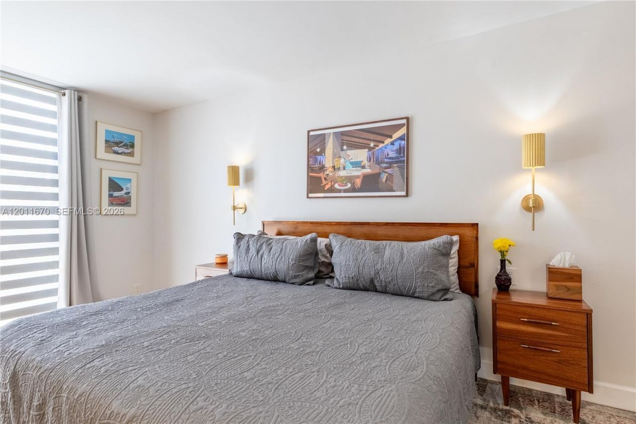 4000 Towerside Ter , Unit 308, Miami, FL 33138 Photo