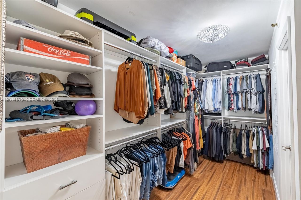 4000 Towerside Ter , Unit 308, Miami, FL 33138 Photo
