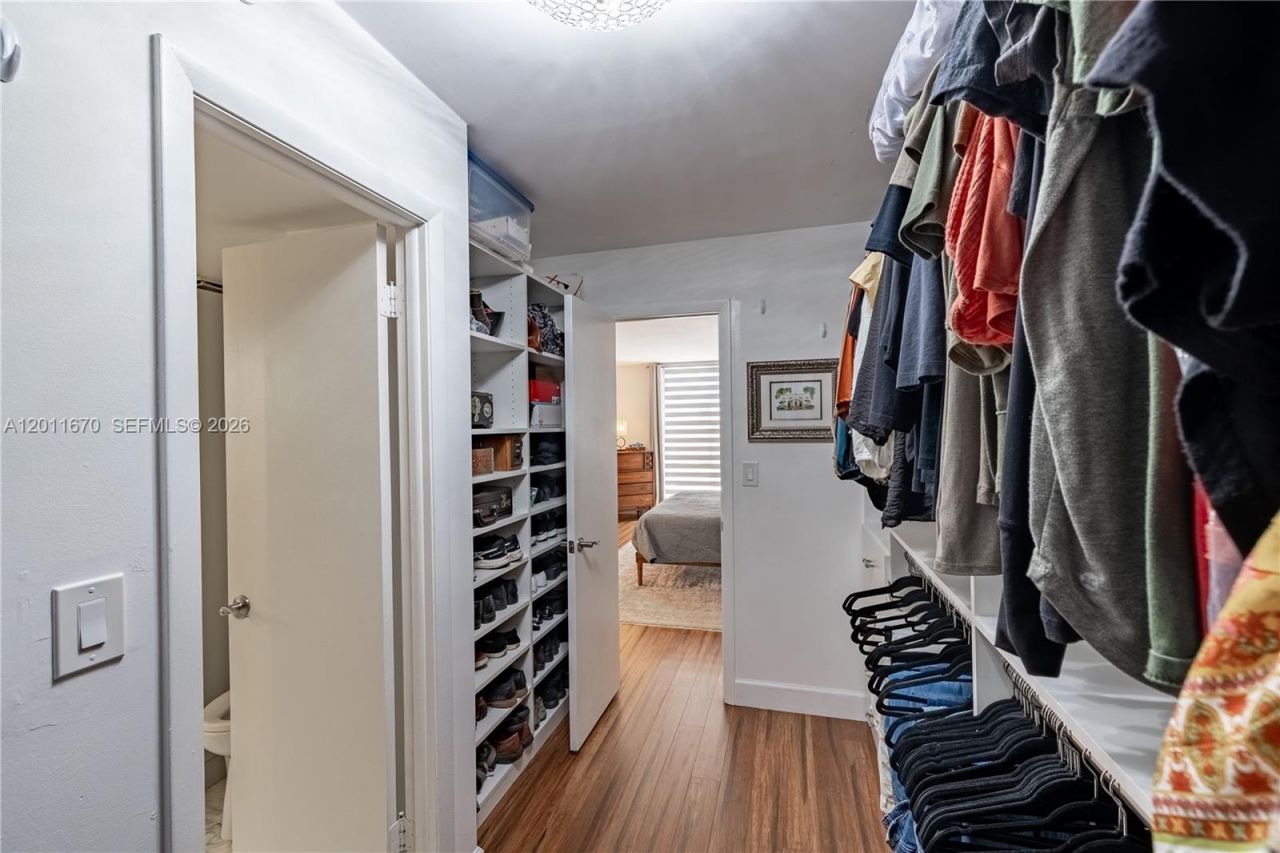 4000 Towerside Ter , Unit 308, Miami, FL 33138 Photo
