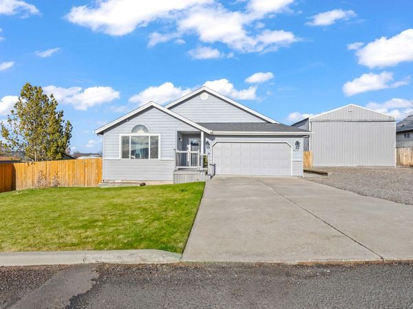 405 E D Street, Culver, OR 97734