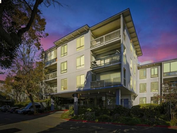 2 ADMIRAL DRIVE, Unit B276, Emeryville, CA 94608