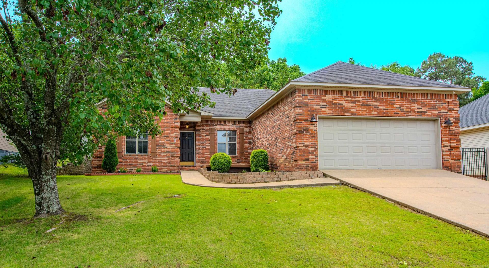 26 Emerald Drive Maumelle, AR 72113