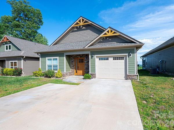 1381 River Club Ridge, Unit C8, Lenoir, NC 28645
