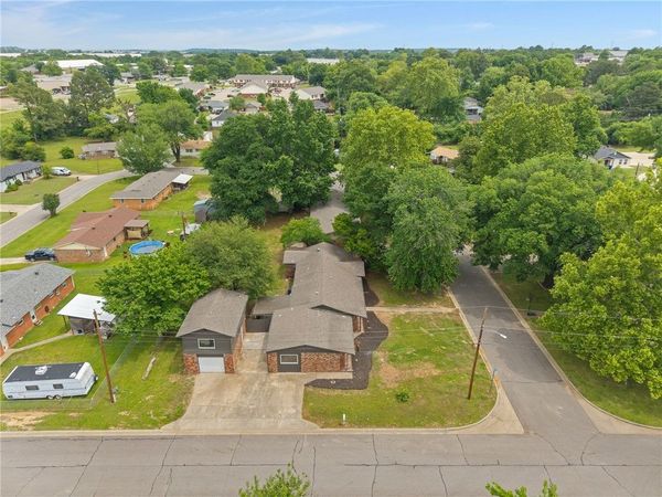 101 Martin Circle , Fort Smith, AR 72908