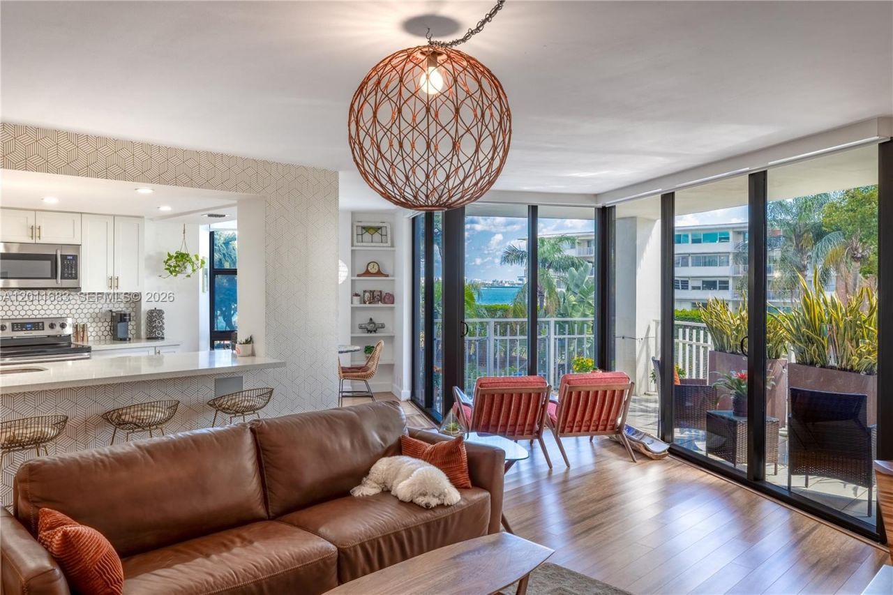 4000 Towerside Ter , Unit 308, Miami, FL 33138 Photo