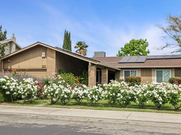 3415 Admiral Dr, Stockton, CA 95209