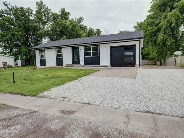 105 W Baltic Street, Kingsville, MO 64061