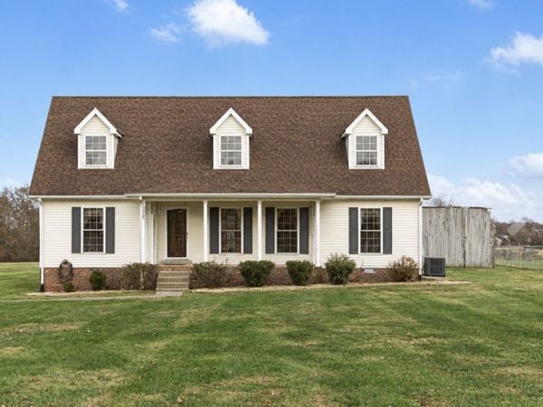 1044 Robert Elder Ct, Cedar Hill, TN 37032