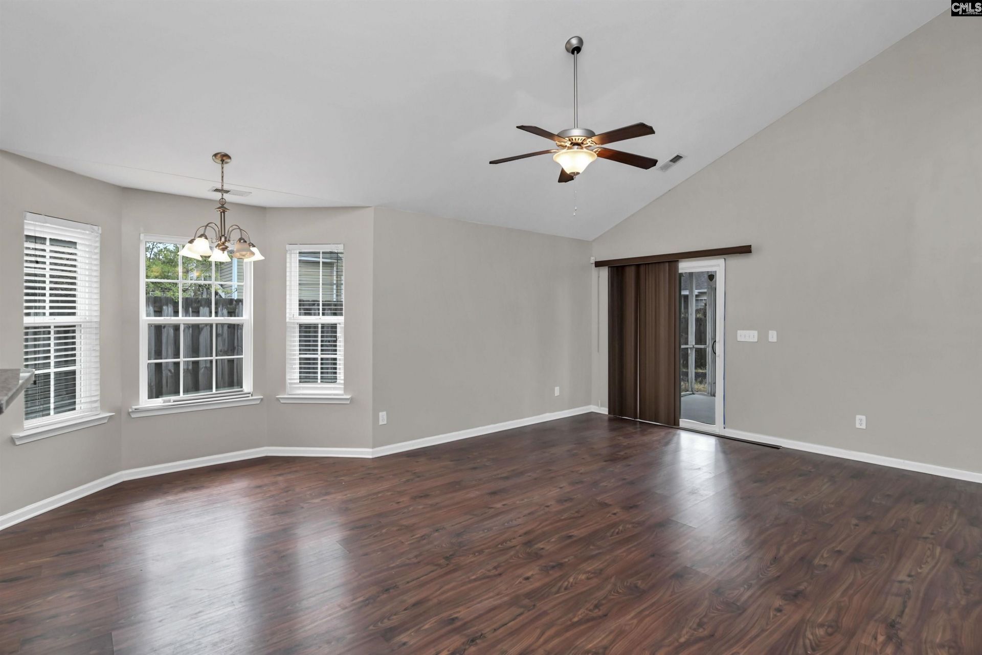 619 Teardrop Lane  Photo 17