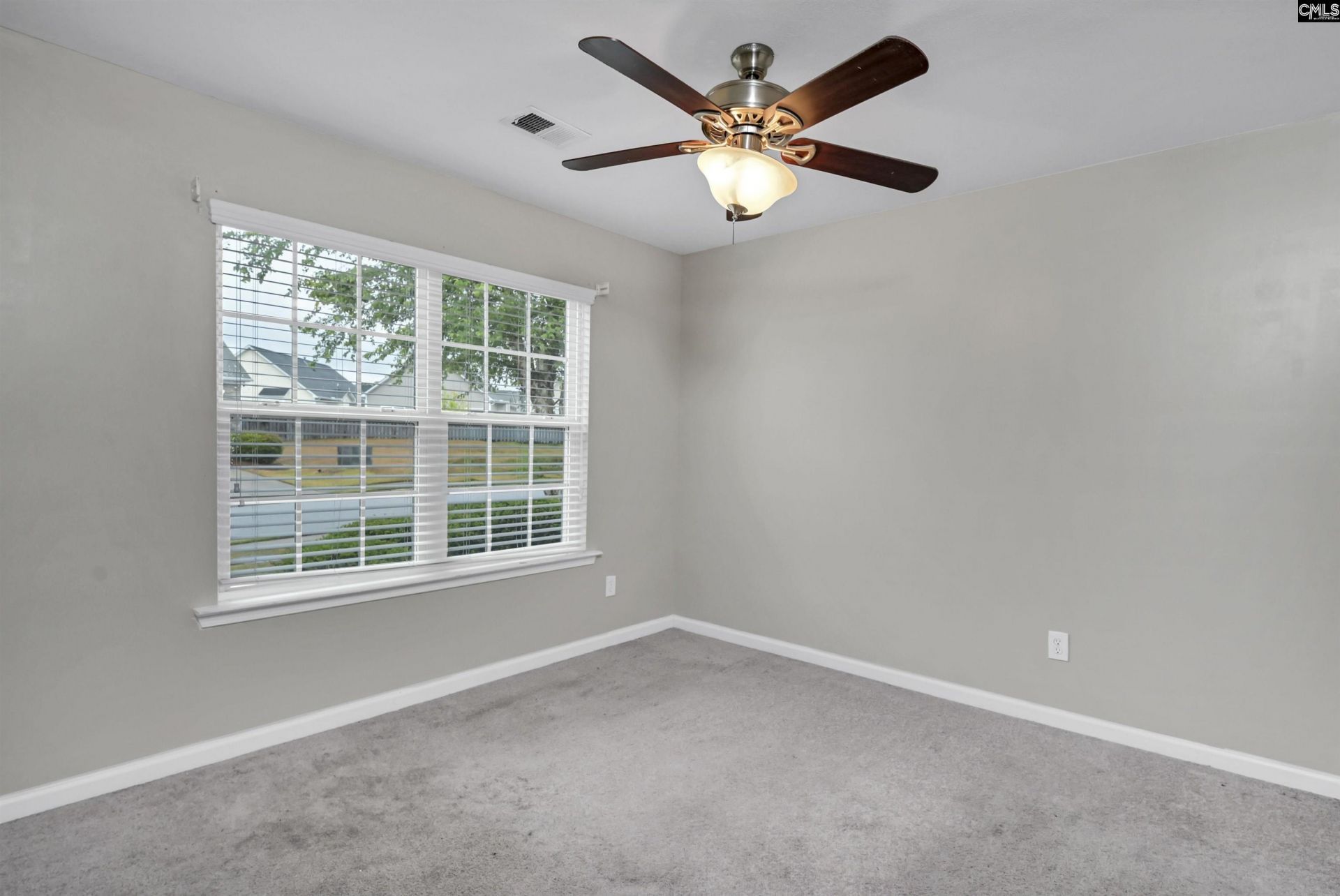 619 Teardrop Lane  Photo 5