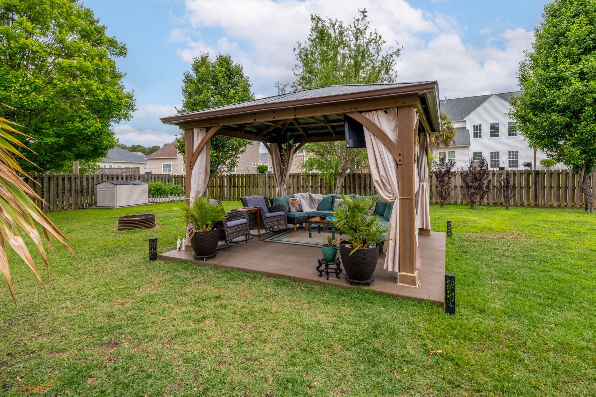 223 Mayfield Drive Photo 26