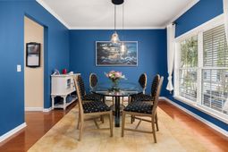 223 Mayfield Drive photo 4