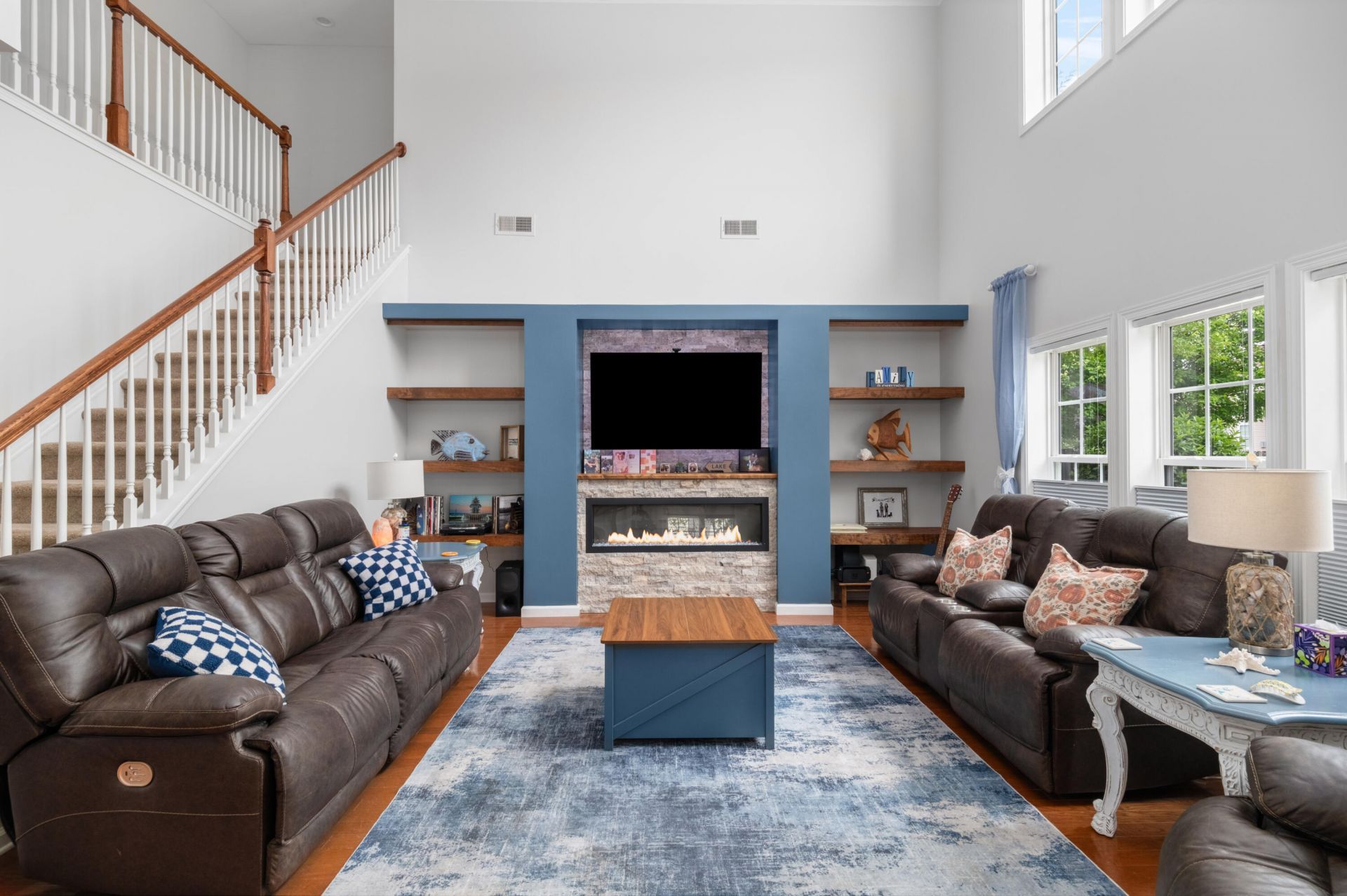 223 Mayfield Drive Photo 6