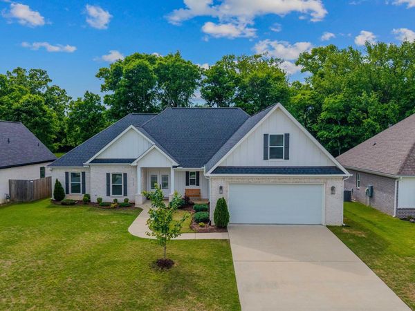 5112 Castaway Bay Dr, Benton, AR 72019