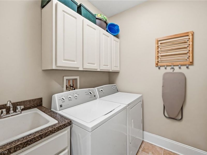 12355 Summerwood Drive, Concord Township, OH 44077 Photo 29