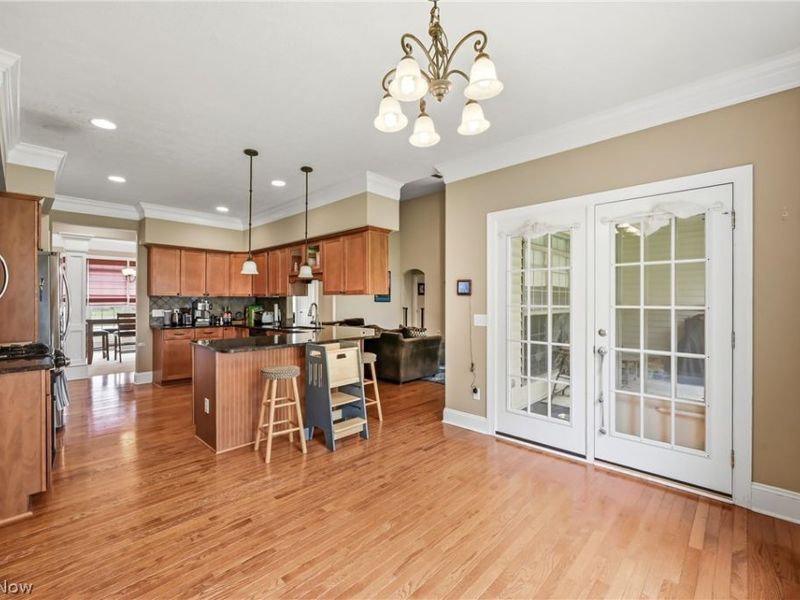 12355 Summerwood Drive, Concord Township, OH 44077 Photo 9