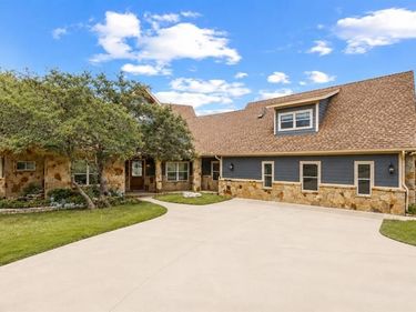 18302 Austin Boulevard, Lago Vista, TX 78645