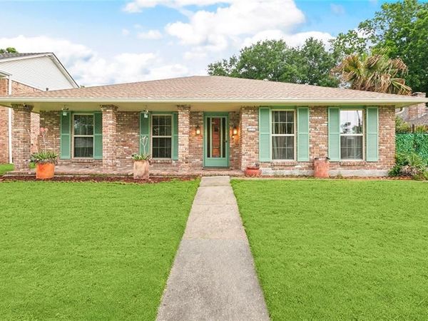 5238 MACARTHUR Boulevard, New Orleans, LA 70131