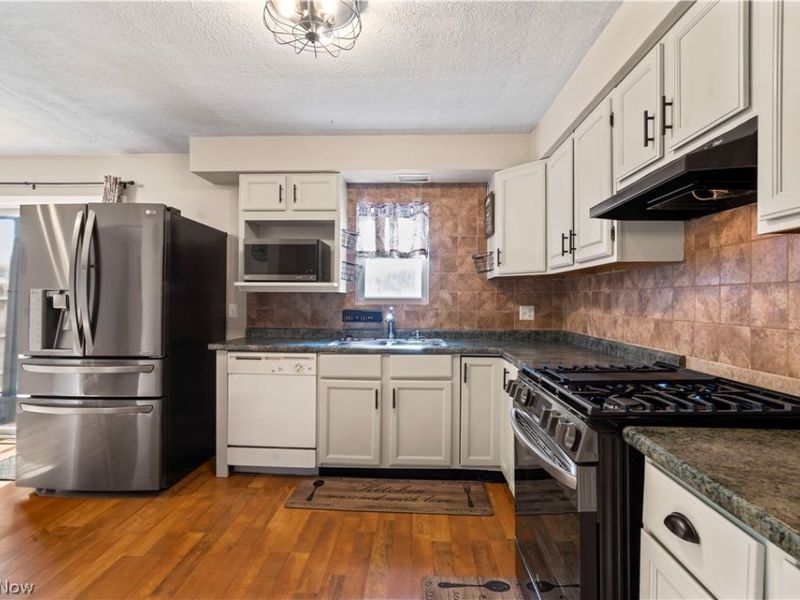 986 Keefer Road, Girard, OH 44420 Photo 27