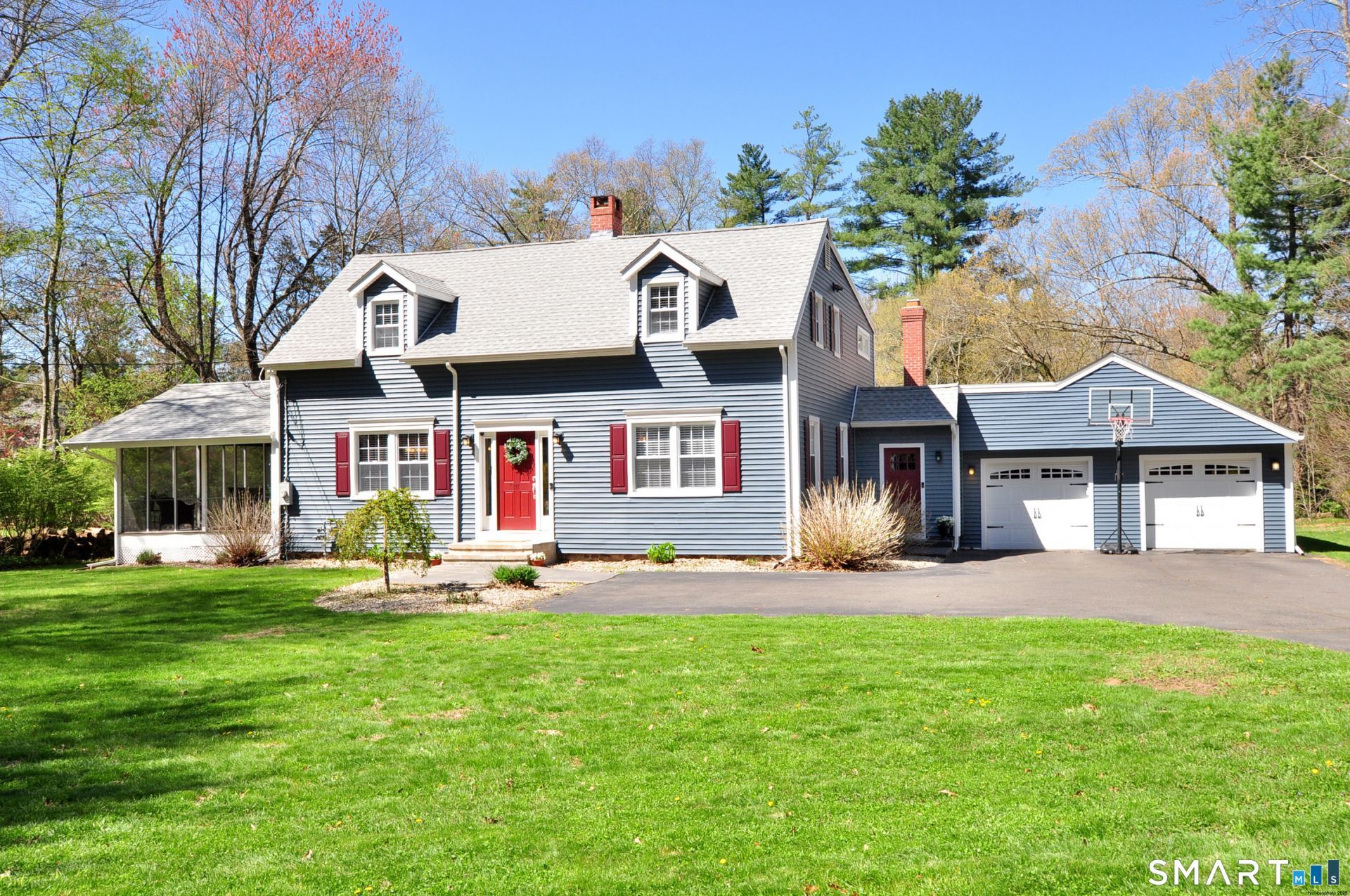 281 West Mountain, Simsbury, CT 06092 Main Photo