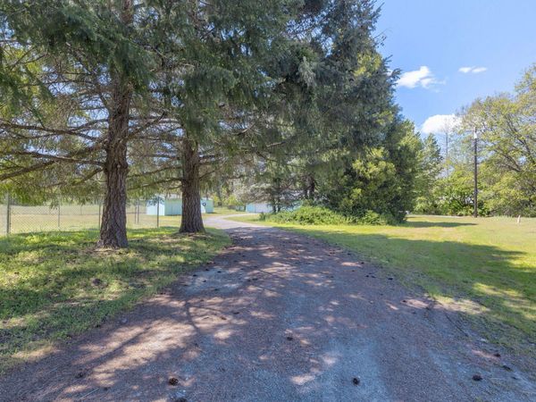 637 Covered Bridge Road, Rogue River, OR 97537