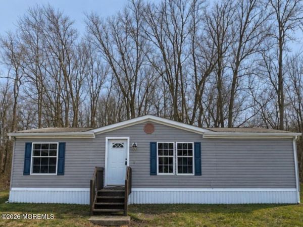 194 Jacobstown New Egypt Road, Unit 2, Wrightstown, NJ 08562