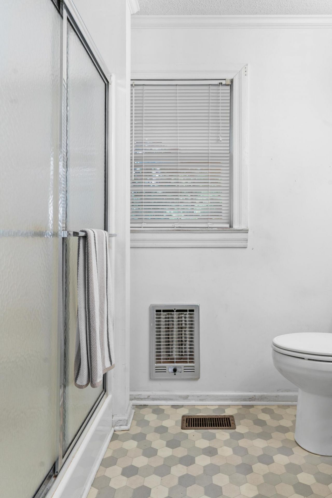 1505 Midway Road Photo 14