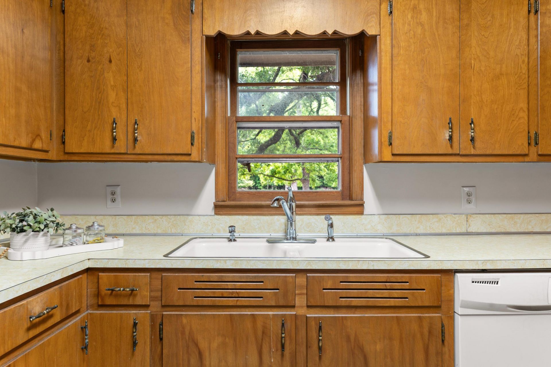 1505 Midway Road Photo 17