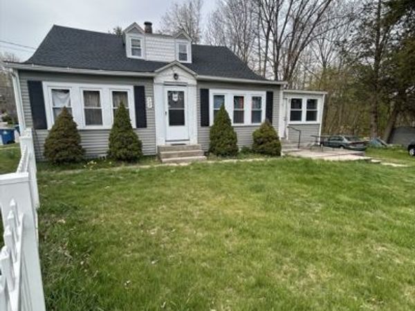 733 Pleasant St, Unit 1, Leicester, MA 01542