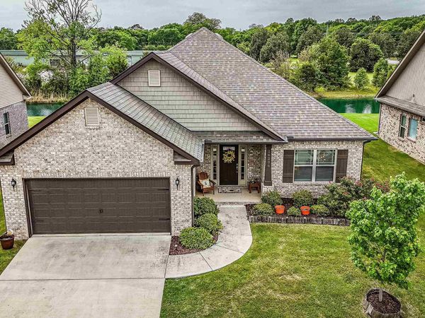 16206 Trestle Street SE, Huntsville, AL 35803