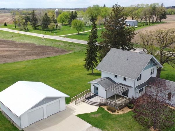 11432 Willow Avenue, Cresco, IA 52136