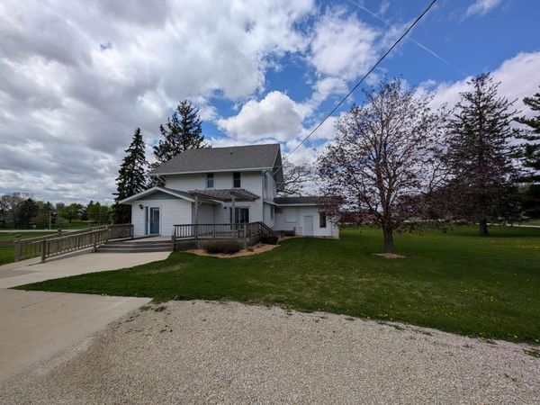11432 Willow Avenue, Cresco, IA 52136