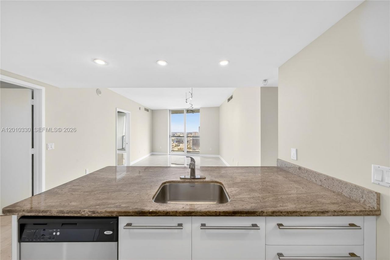 185 SW 7th St, Unit 4209, Miami, FL 33130 Photo