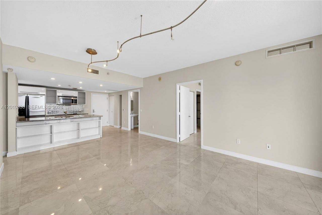 185 SW 7th St, Unit 4209, Miami, FL 33130 Photo