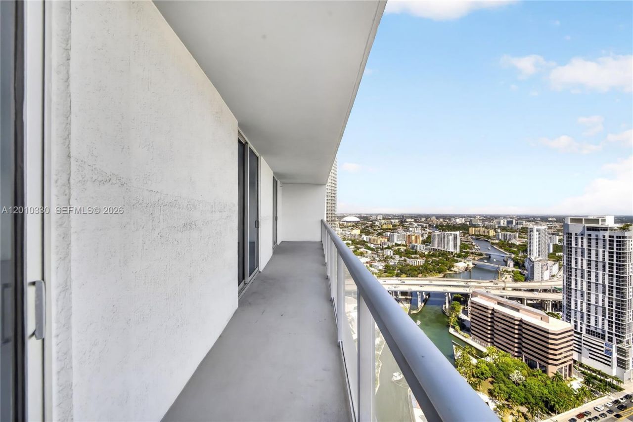 185 SW 7th St, Unit 4209, Miami, FL 33130 Photo