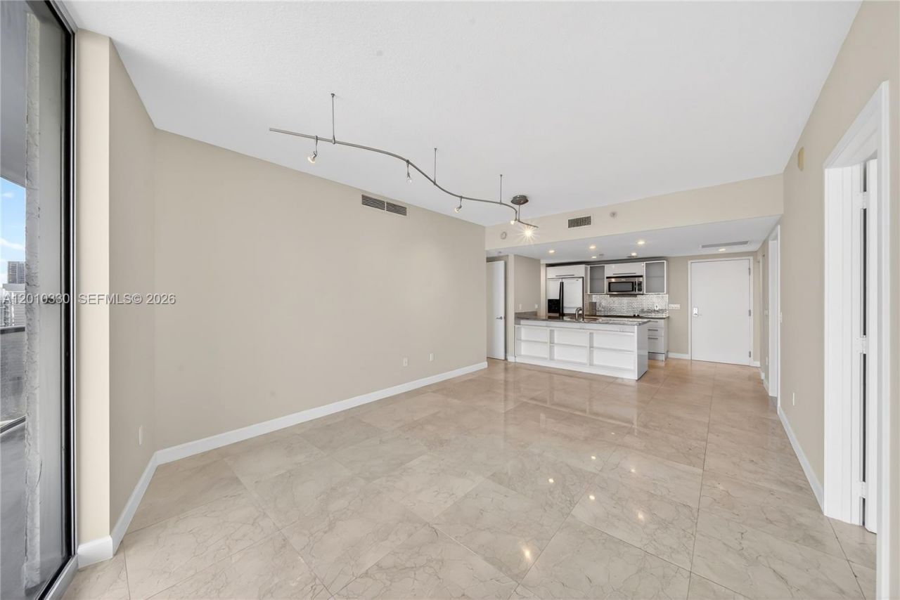 185 SW 7th St, Unit 4209, Miami, FL 33130 Photo