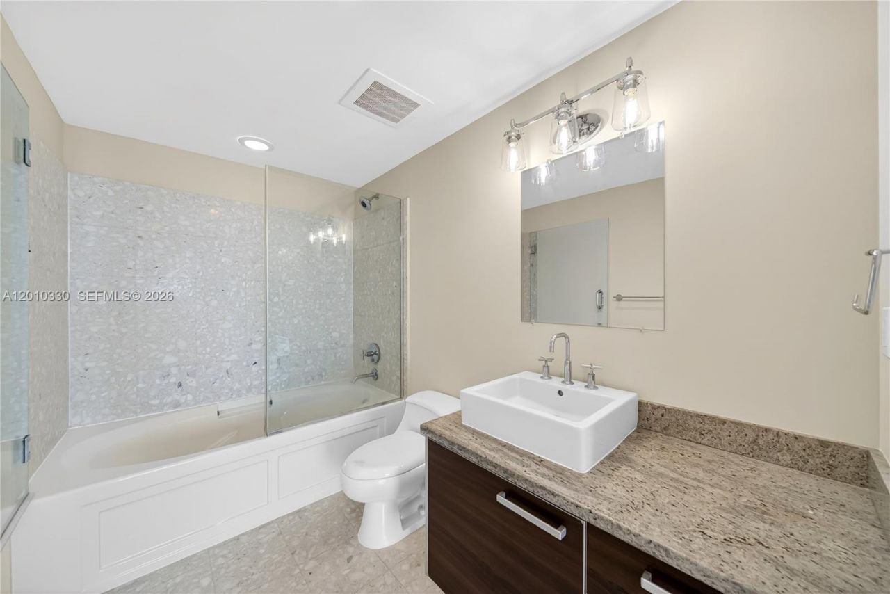 185 SW 7th St, Unit 4209, Miami, FL 33130 Photo