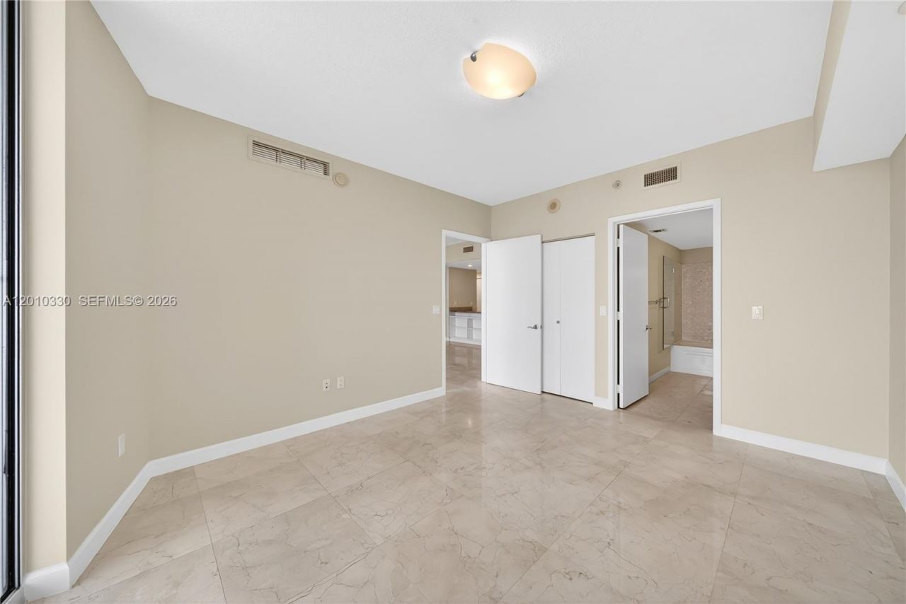 185 SW 7th St, Unit 4209, Miami, FL 33130 Photo