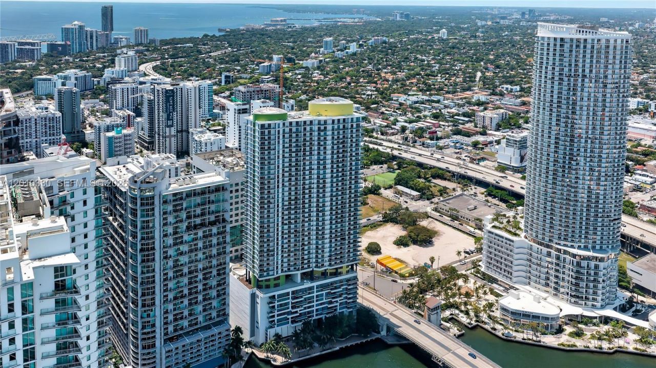 185 SW 7th St, Unit 4209, Miami, FL 33130 Photo