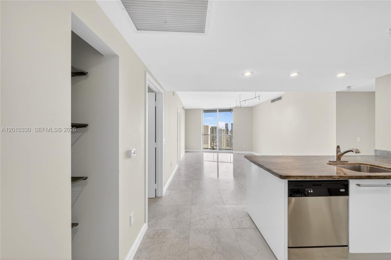 185 SW 7th St, Unit 4209, Miami, FL 33130 Photo