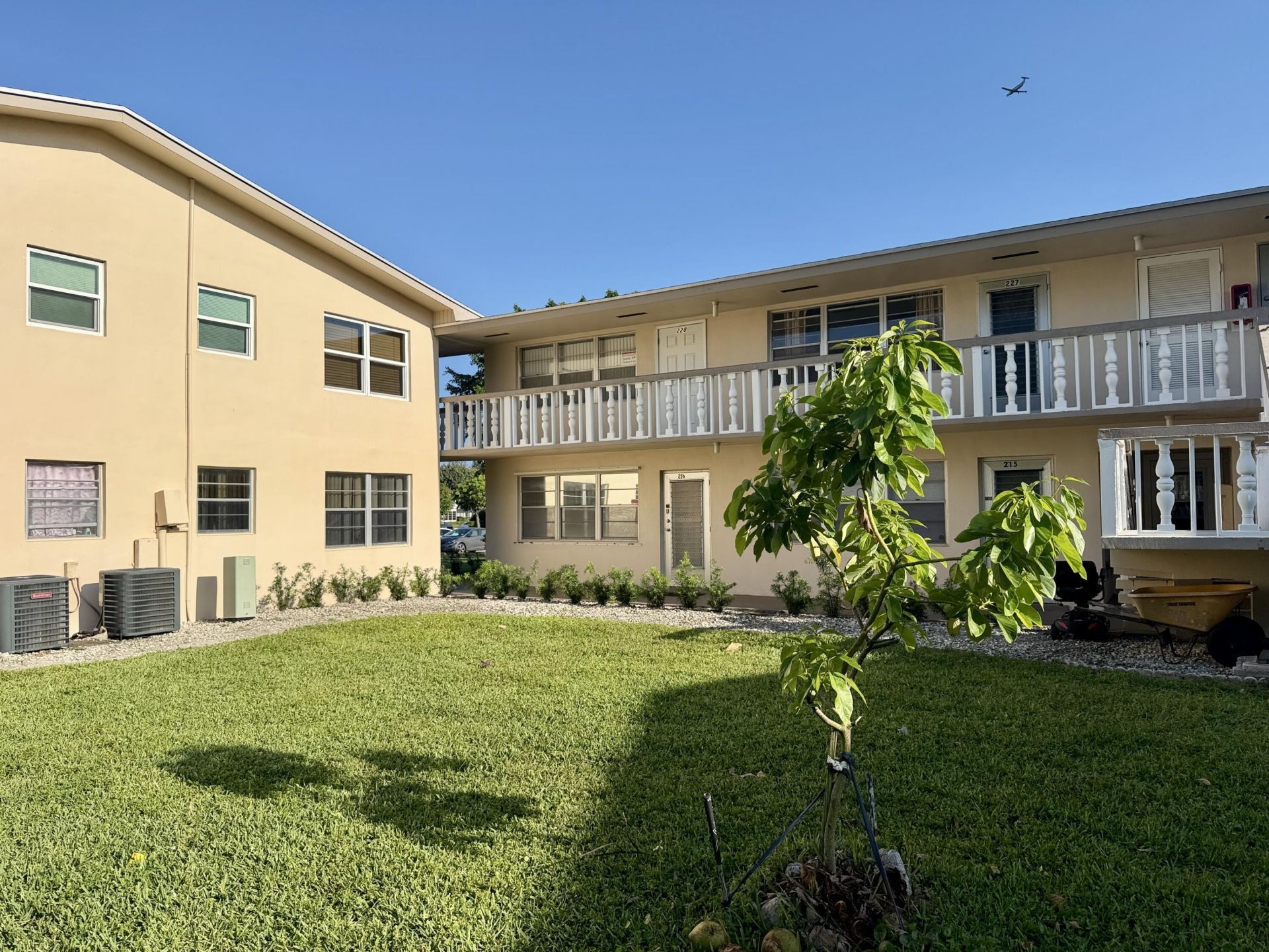 228 Canterbury J, West Palm Beach, FL 33417 Photo