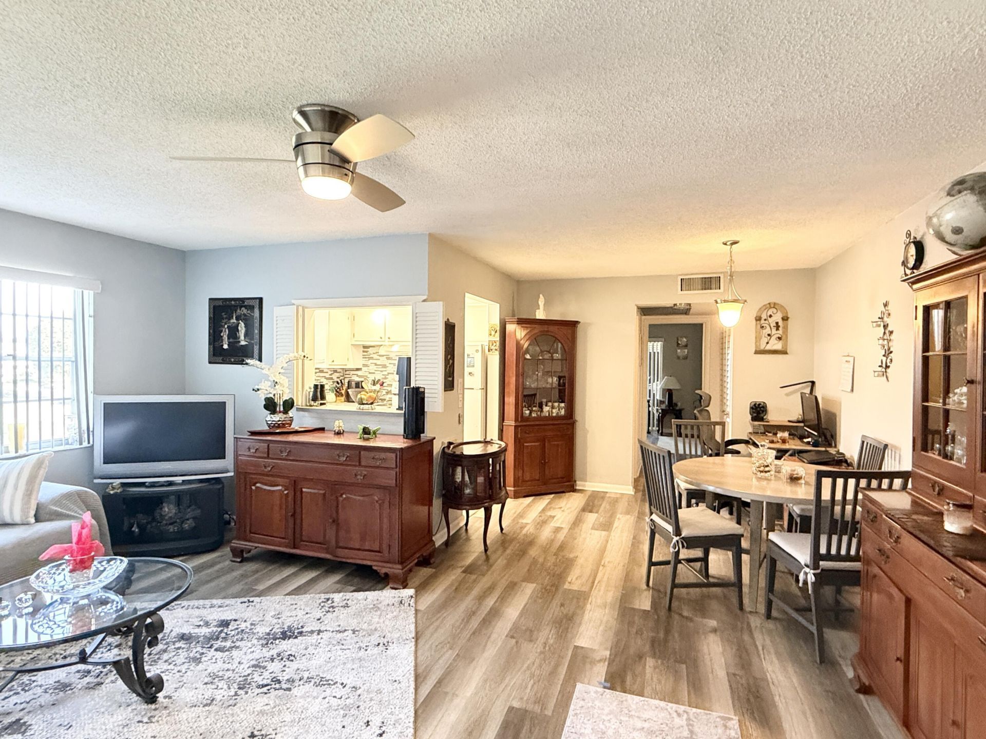 228 Canterbury J, West Palm Beach, FL 33417 Photo