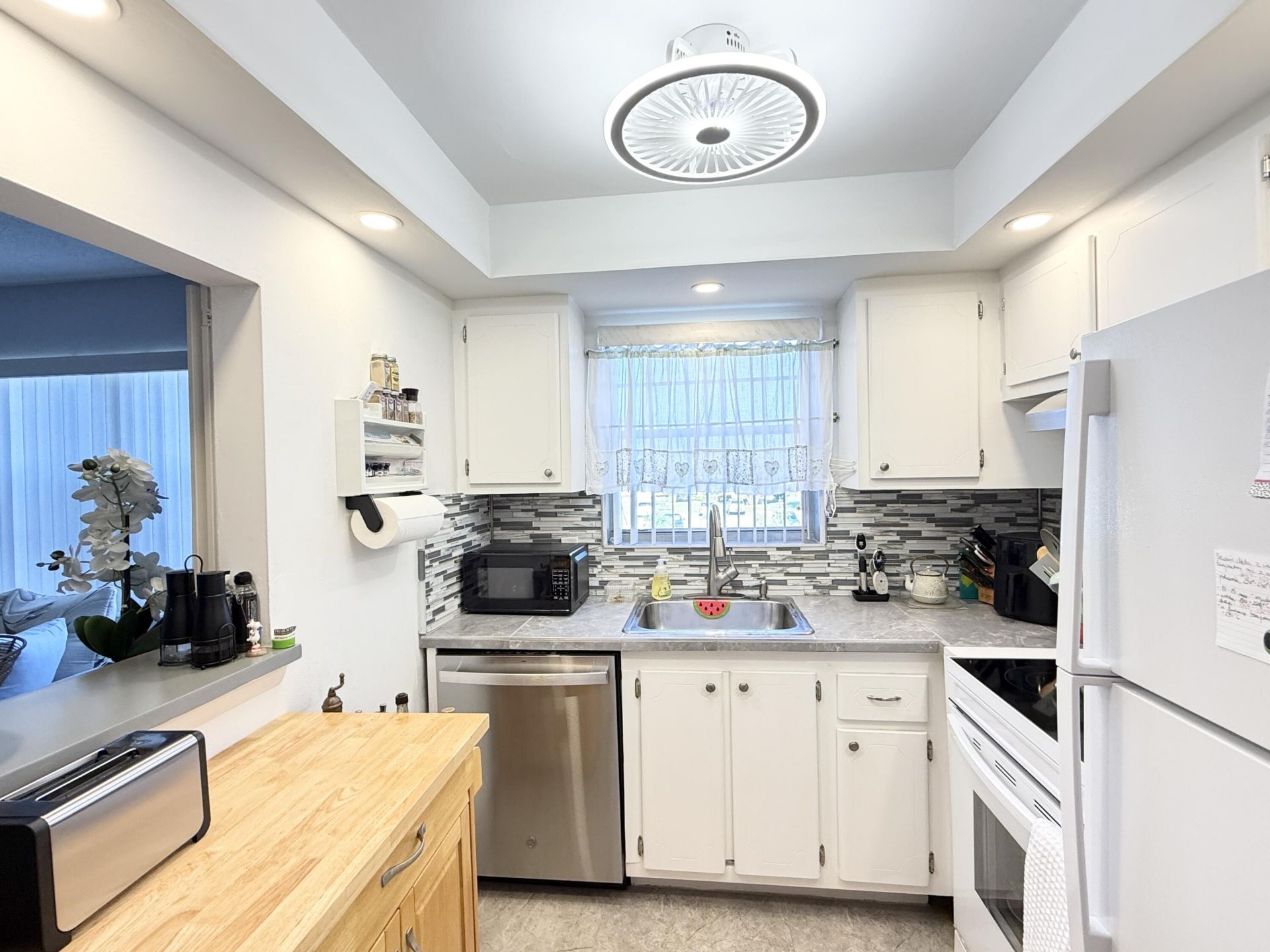 228 Canterbury J, West Palm Beach, FL 33417 Photo