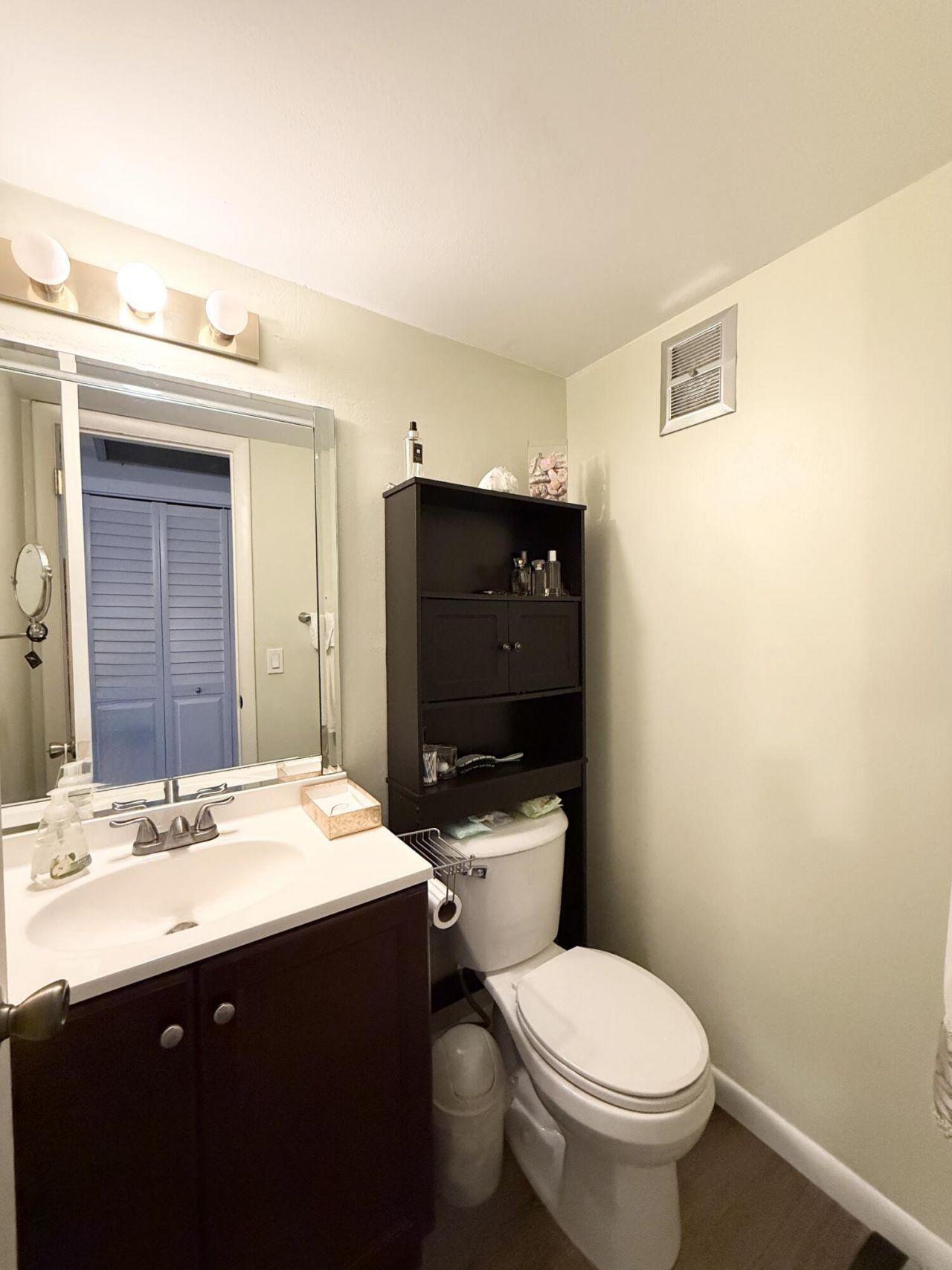 228 Canterbury J, West Palm Beach, FL 33417 Photo