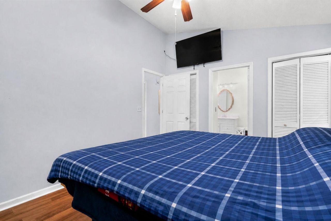 102 Nancy Lane Photo 18